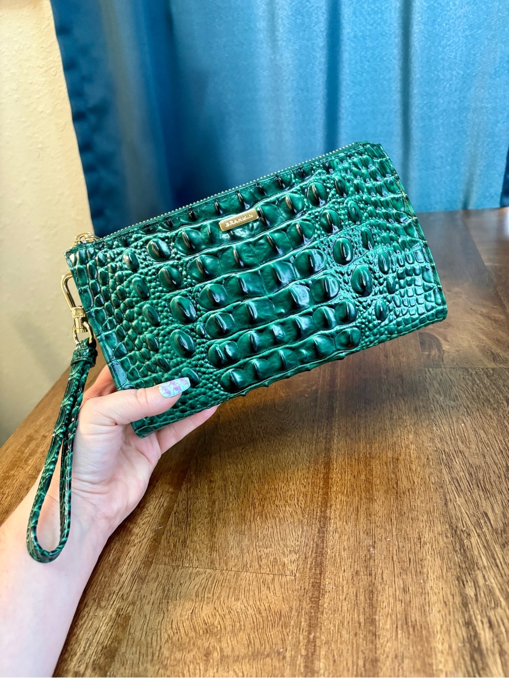 Brahmin EUC Daisy - Emerald - Like New - Back EYE - Rich Green Leather Wristlet - Picture 14 of 16